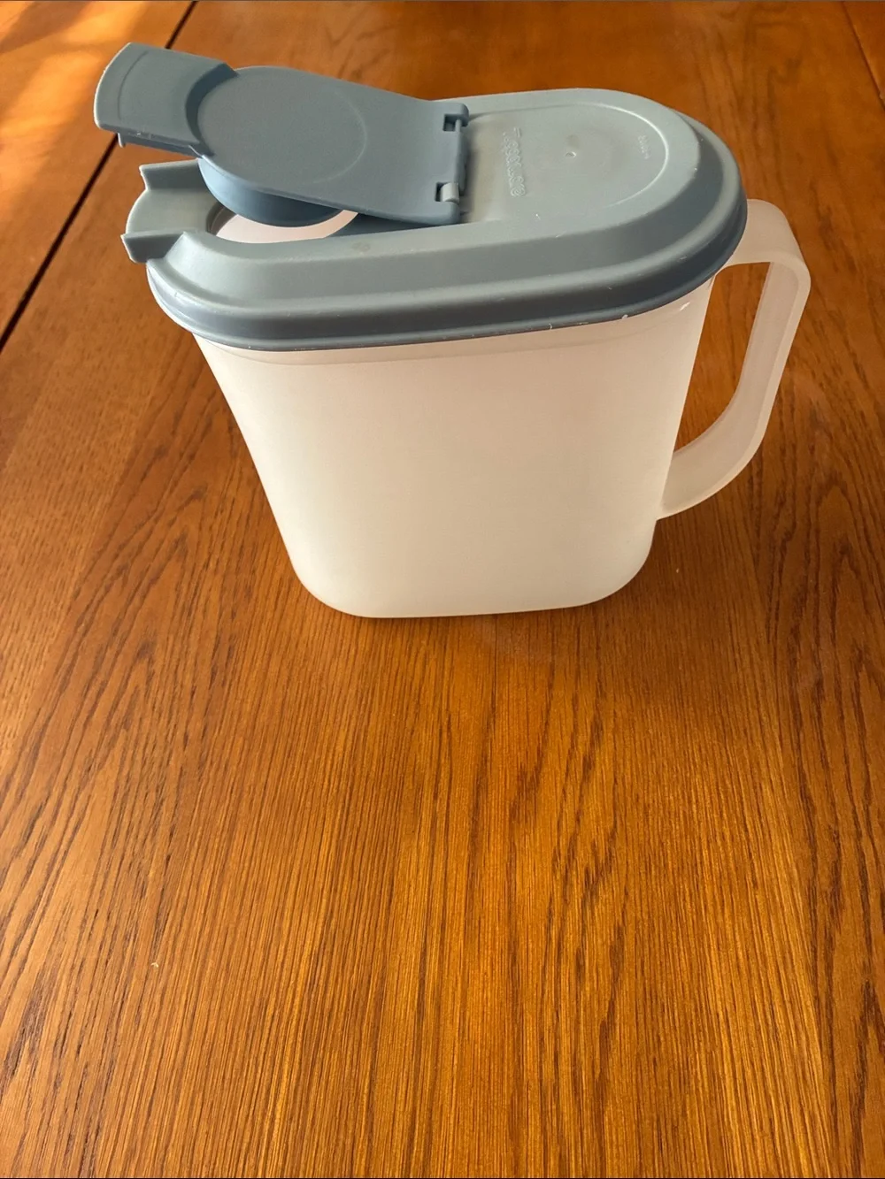 Tupperware Plastic Pitcher with Gray Lid and Handle
